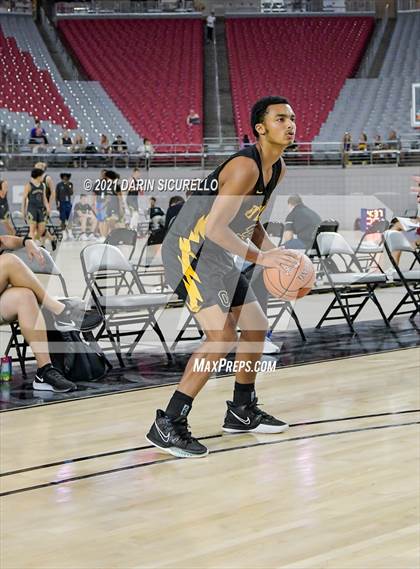 Thumbnail 1 in Bishop O'Dowd vs  Strake Jesuit (Section 7 Arizona Tournament) photogallery.