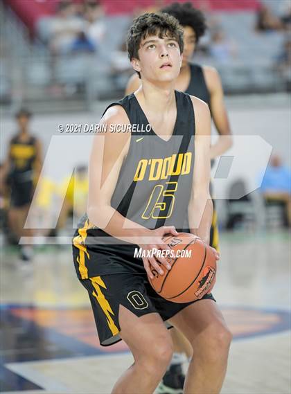 Thumbnail 1 in Bishop O'Dowd vs  Strake Jesuit (Section 7 Arizona Tournament) photogallery.