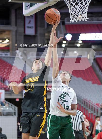 Thumbnail 2 in Bishop O'Dowd vs  Strake Jesuit (Section 7 Arizona Tournament) photogallery.