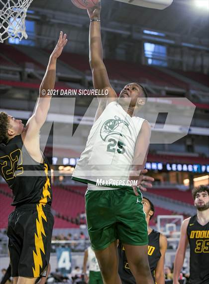 Thumbnail 3 in Bishop O'Dowd vs  Strake Jesuit (Section 7 Arizona Tournament) photogallery.