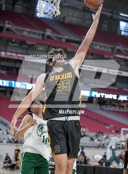 Thumbnail 1 in Bishop O'Dowd vs  Strake Jesuit (Section 7 Arizona Tournament) photogallery.