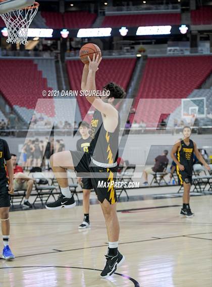 Thumbnail 1 in Bishop O'Dowd vs  Strake Jesuit (Section 7 Arizona Tournament) photogallery.