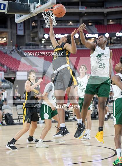 Thumbnail 3 in Bishop O'Dowd vs  Strake Jesuit (Section 7 Arizona Tournament) photogallery.