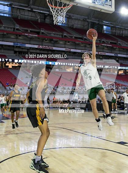 Thumbnail 3 in Bishop O'Dowd vs  Strake Jesuit (Section 7 Arizona Tournament) photogallery.