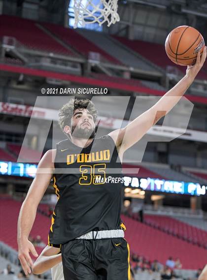 Thumbnail 3 in Bishop O'Dowd vs  Strake Jesuit (Section 7 Arizona Tournament) photogallery.