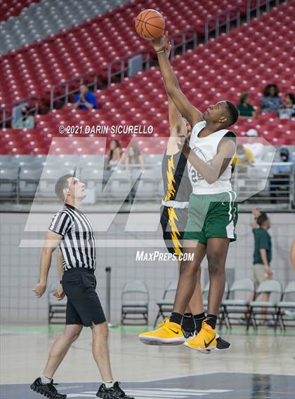 Thumbnail 1 in Bishop O'Dowd vs  Strake Jesuit (Section 7 Arizona Tournament) photogallery.