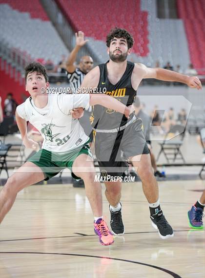 Thumbnail 1 in Bishop O'Dowd vs  Strake Jesuit (Section 7 Arizona Tournament) photogallery.