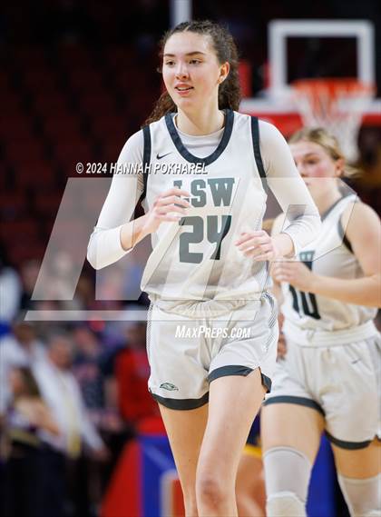 Thumbnail 3 in Lincoln Southwest vs. Bellevue West (NSAA Class A Semifinal) photogallery.
