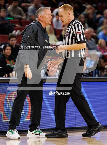 Thumbnail 2 in Lincoln Southwest vs. Bellevue West (NSAA Class A Semifinal) photogallery.