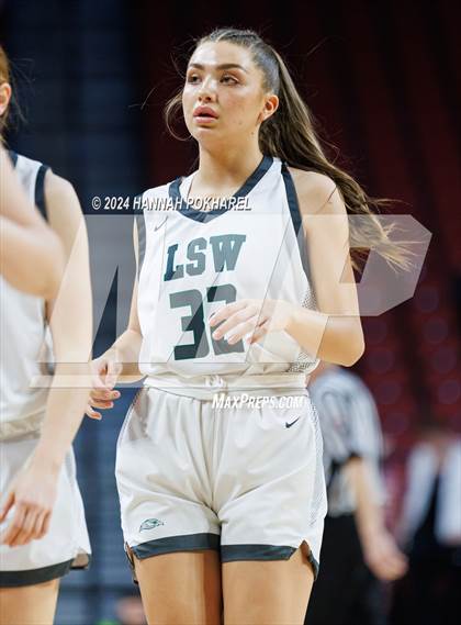 Thumbnail 3 in Lincoln Southwest vs. Bellevue West (NSAA Class A Semifinal) photogallery.