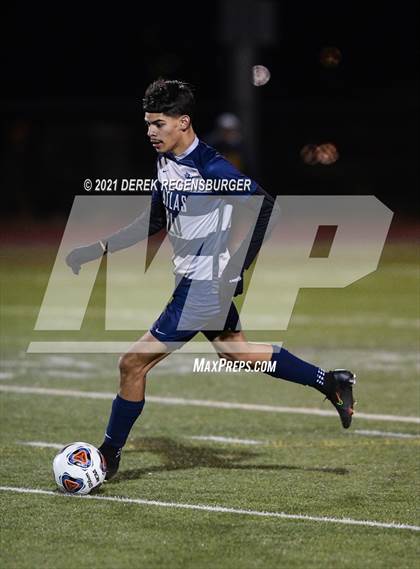 Thumbnail 1 in Roaring Fork vs Atlas Preparatory School (CHSAA 3A Semifinal) photogallery.