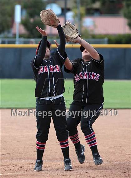 Thumbnail 2 in Banning vs. Narbonne (CIF LA City Invitational Final) photogallery.