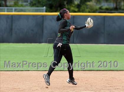 Thumbnail 3 in Banning vs. Narbonne (CIF LA City Invitational Final) photogallery.