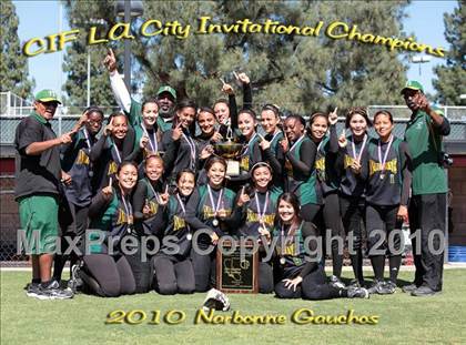 Thumbnail 2 in Banning vs. Narbonne (CIF LA City Invitational Final) photogallery.