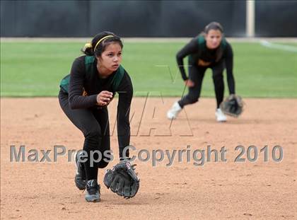 Thumbnail 3 in Banning vs. Narbonne (CIF LA City Invitational Final) photogallery.