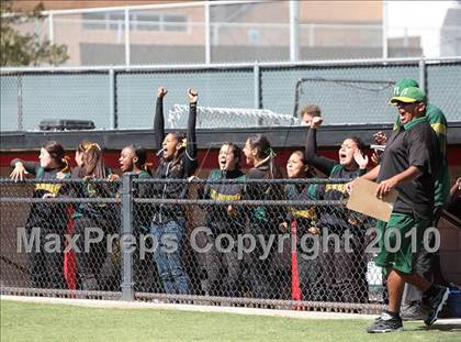 Thumbnail 2 in Banning vs. Narbonne (CIF LA City Invitational Final) photogallery.
