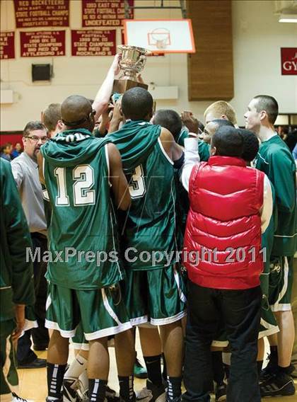 Thumbnail 2 in Stoughton vs. Mansfield (Hockomock League Winter Classic) photogallery.
