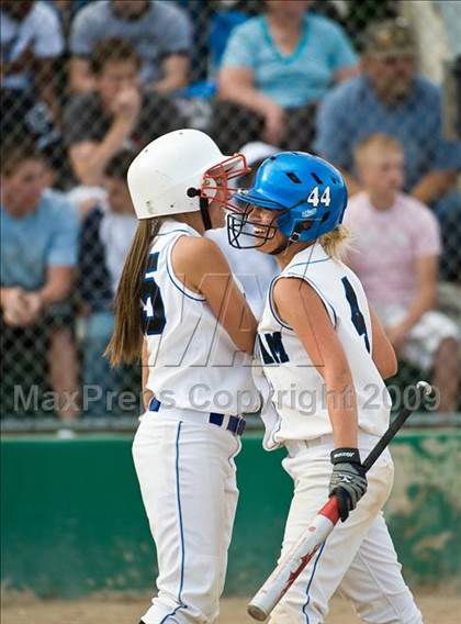 Thumbnail 1 in Bingham vs Syracuse (5A State Tournament) photogallery.