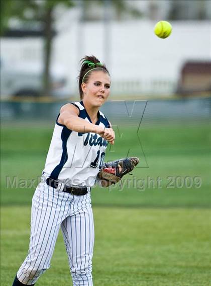Thumbnail 3 in Bingham vs Syracuse (5A State Tournament) photogallery.