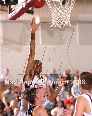 Thumbnail 3 in Ripon Christian vs. Modesto Christian (Section Playoffs) photogallery.