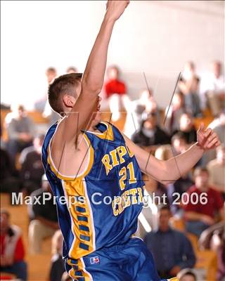 Thumbnail 1 in Ripon Christian vs. Modesto Christian (Section Playoffs) photogallery.
