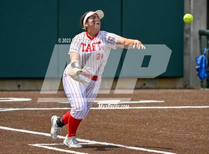 Thumbnail 3 in Harlan @ Taft photogallery.