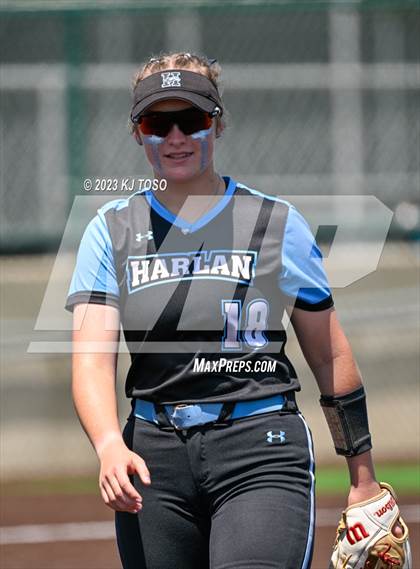 Thumbnail 3 in Harlan @ Taft photogallery.