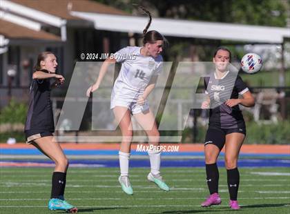 Thumbnail 1 in Sacred Heart-Griffin vs. Quincy Notre Dame (IHSA 1A Sectional Final) photogallery.