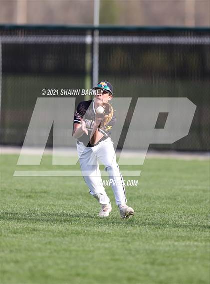 Thumbnail 2 in Guerin Catholic @ Zionsville photogallery.