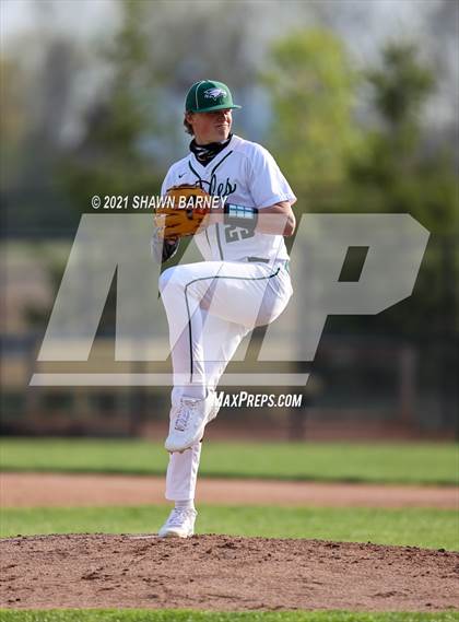 Thumbnail 2 in Guerin Catholic @ Zionsville photogallery.