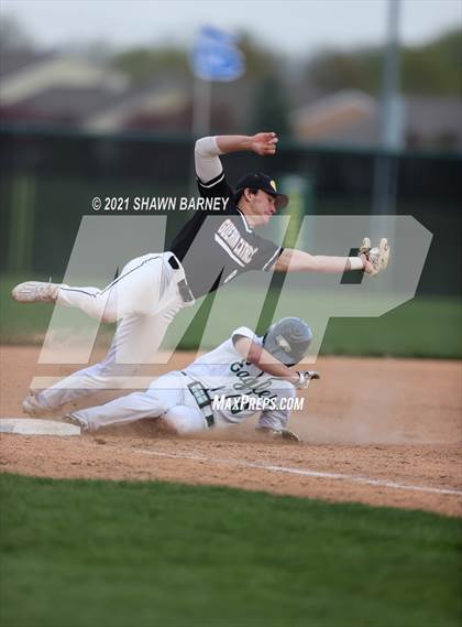 Thumbnail 1 in Guerin Catholic @ Zionsville photogallery.