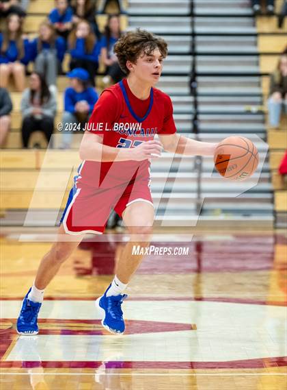 Thumbnail 1 in Roncalli vs. Franklin Central (IHSAA sectional 11 1st round) photogallery.
