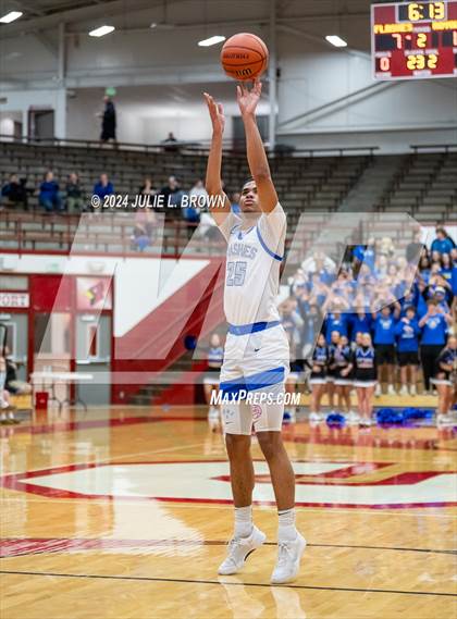 Thumbnail 1 in Roncalli vs. Franklin Central (IHSAA sectional 11 1st round) photogallery.