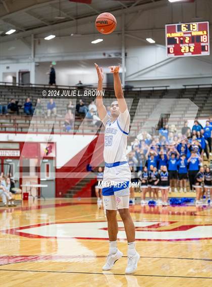 Thumbnail 2 in Roncalli vs. Franklin Central (IHSAA sectional 11 1st round) photogallery.