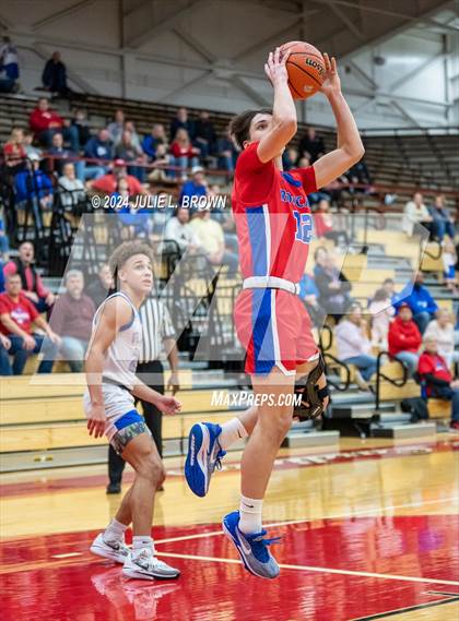 Thumbnail 2 in Roncalli vs. Franklin Central (IHSAA sectional 11 1st round) photogallery.