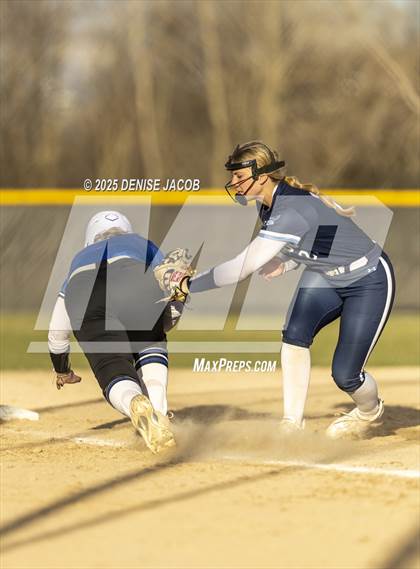 Thumbnail 1 in Monona Grove @ Watertown photogallery.