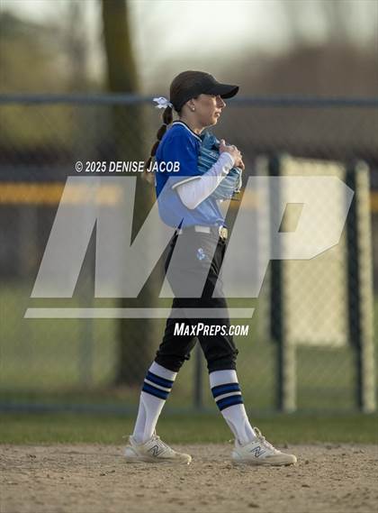 Thumbnail 3 in Monona Grove @ Watertown photogallery.