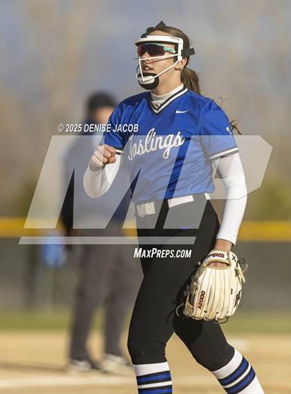 Thumbnail 1 in Monona Grove @ Watertown photogallery.