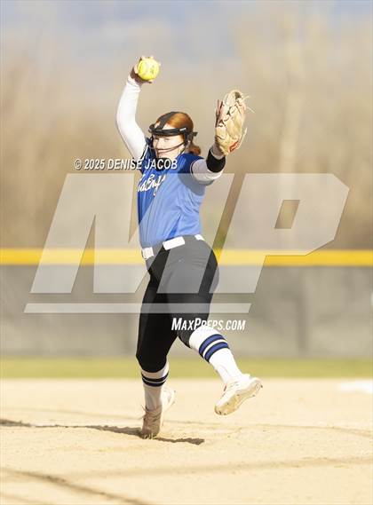 Thumbnail 3 in Monona Grove @ Watertown photogallery.