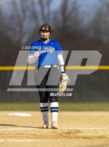 Thumbnail 1 in Monona Grove @ Watertown photogallery.