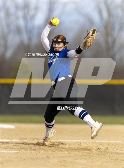 Thumbnail 2 in Monona Grove @ Watertown photogallery.