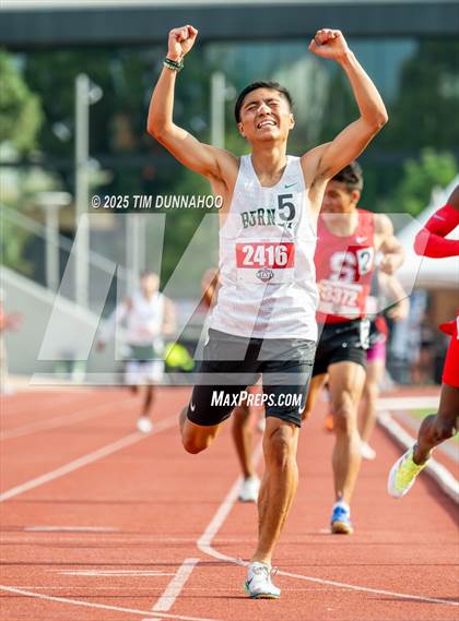 Thumbnail 2 in UIL 4A Boys Track & Field Finals photogallery.