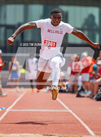 Thumbnail 1 in UIL 4A Boys Track & Field Finals photogallery.