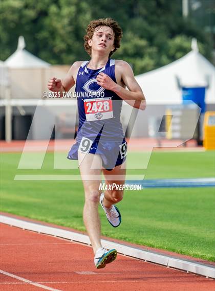 Thumbnail 3 in UIL 4A Boys Track & Field Finals photogallery.