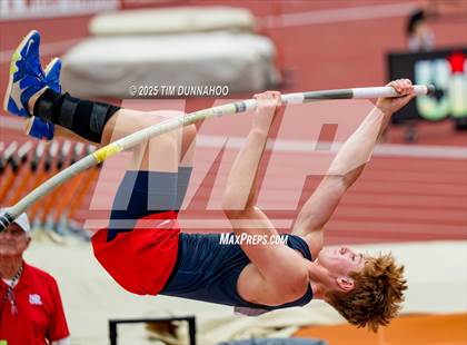 Thumbnail 1 in UIL 4A Boys Track & Field Finals photogallery.