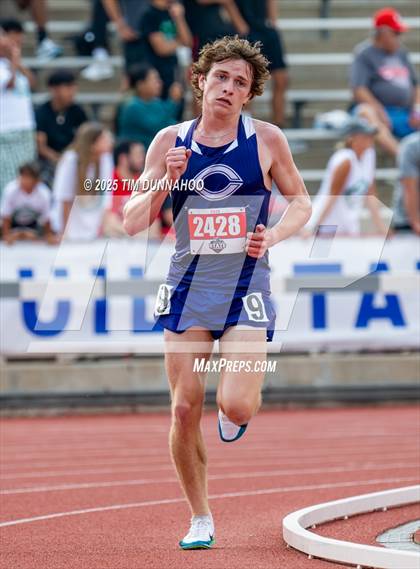 Thumbnail 3 in UIL 4A Boys Track & Field Finals photogallery.