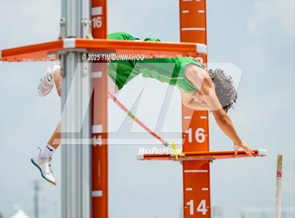 Thumbnail 1 in UIL 4A Boys Track & Field Finals photogallery.