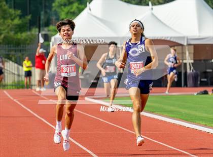 Thumbnail 1 in UIL 4A Boys Track & Field Finals photogallery.