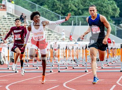 Thumbnail 1 in UIL 4A Boys Track & Field Finals photogallery.