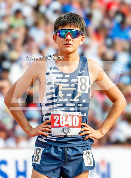 Thumbnail 2 in UIL 4A Boys Track & Field Finals photogallery.